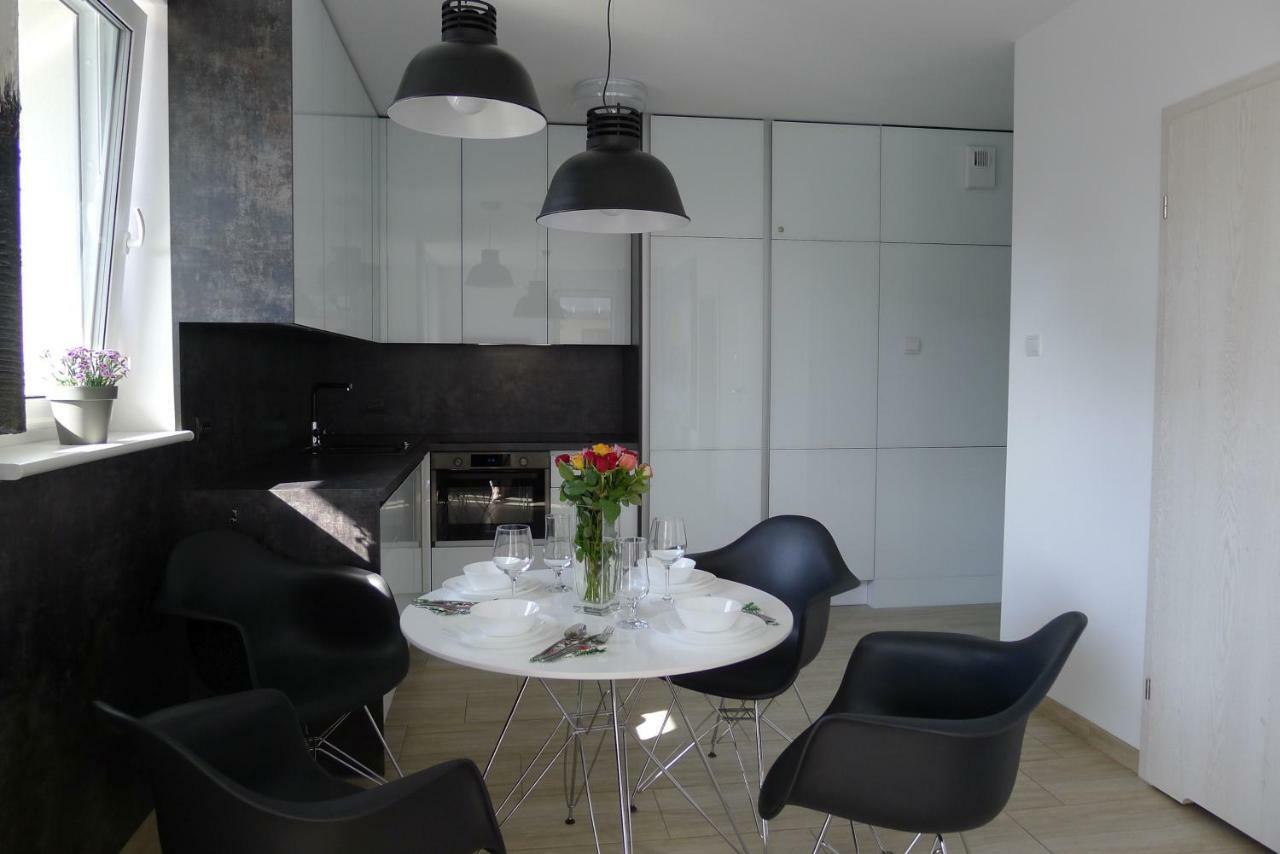 Impresja 42 Apartament Z Garazem Kolobřeh Exteriér fotografie