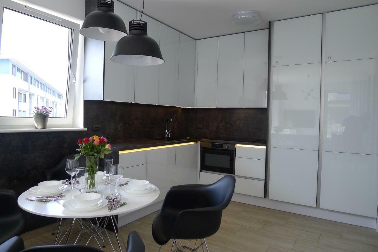 Impresja 42 Apartament Z Garazem Kolobřeh Exteriér fotografie
