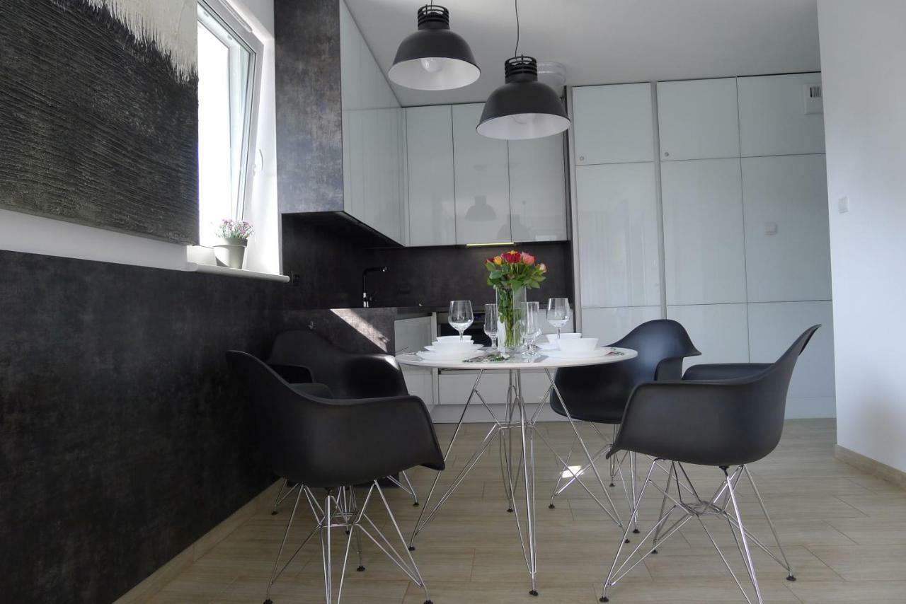 Impresja 42 Apartament Z Garazem Kolobřeh Exteriér fotografie