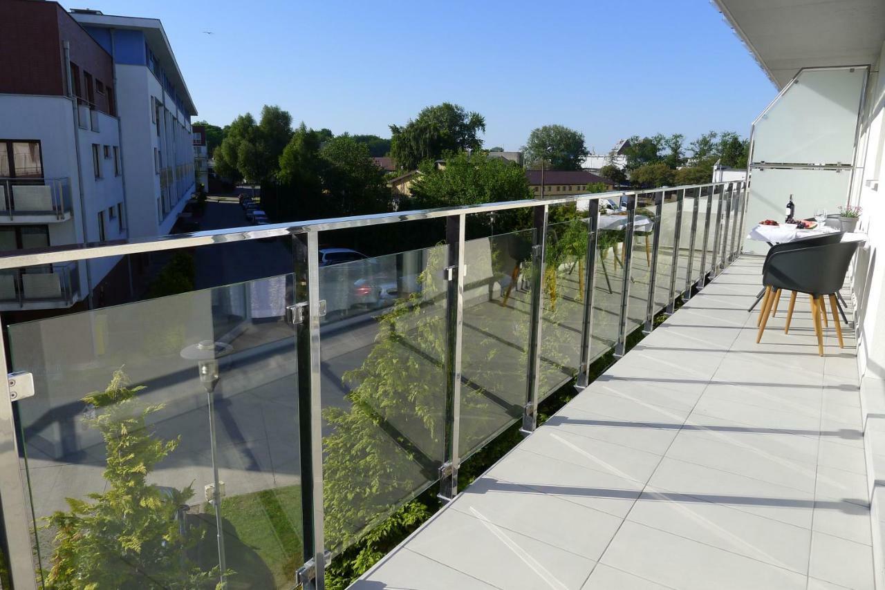 Impresja 42 Apartament Z Garazem Kolobřeh Exteriér fotografie