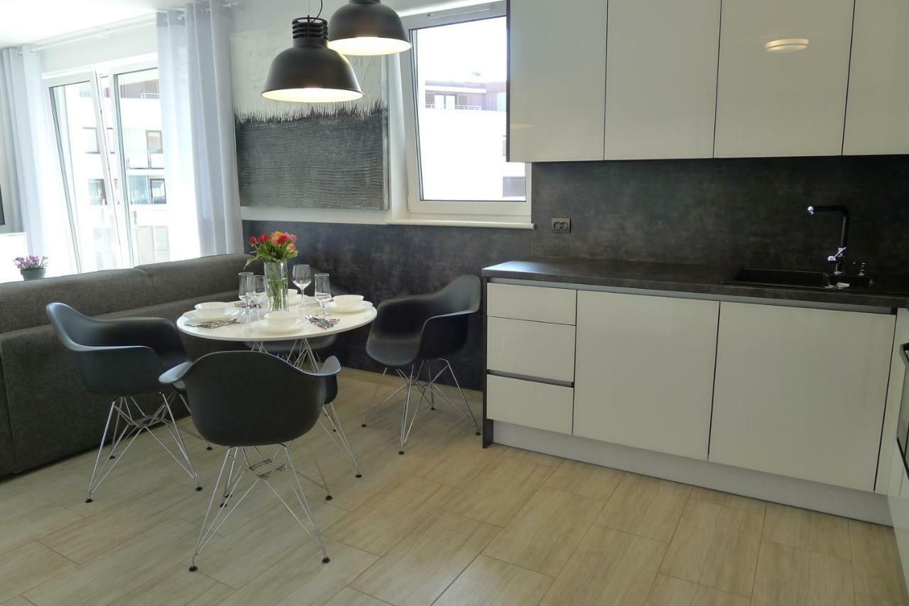 Impresja 42 Apartament Z Garazem Kolobřeh Exteriér fotografie