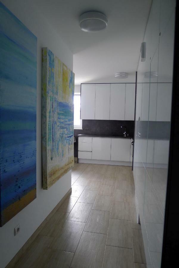 Impresja 42 Apartament Z Garazem Kolobřeh Exteriér fotografie