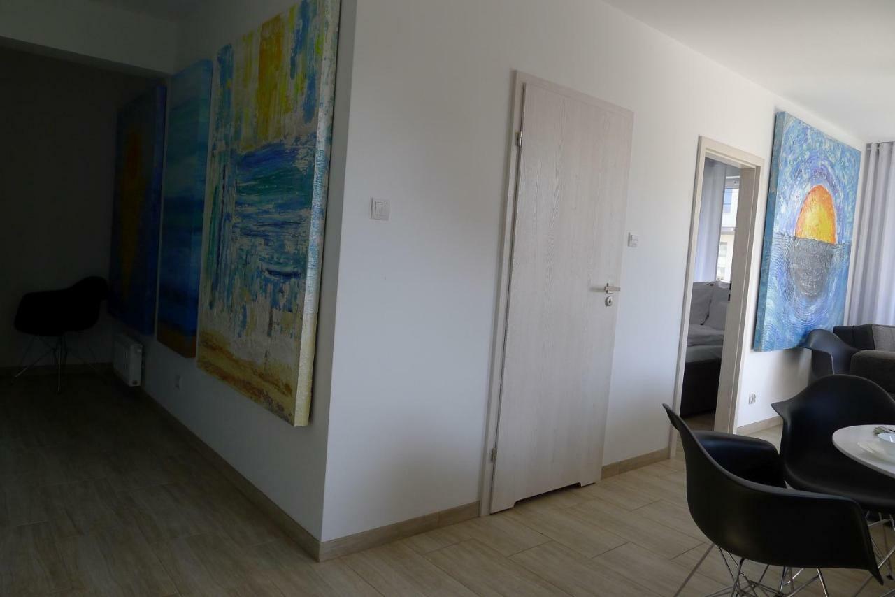 Impresja 42 Apartament Z Garazem Kolobřeh Exteriér fotografie