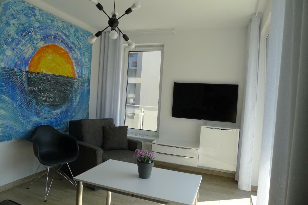 Impresja 42 Apartament Z Garazem Kolobřeh Exteriér fotografie
