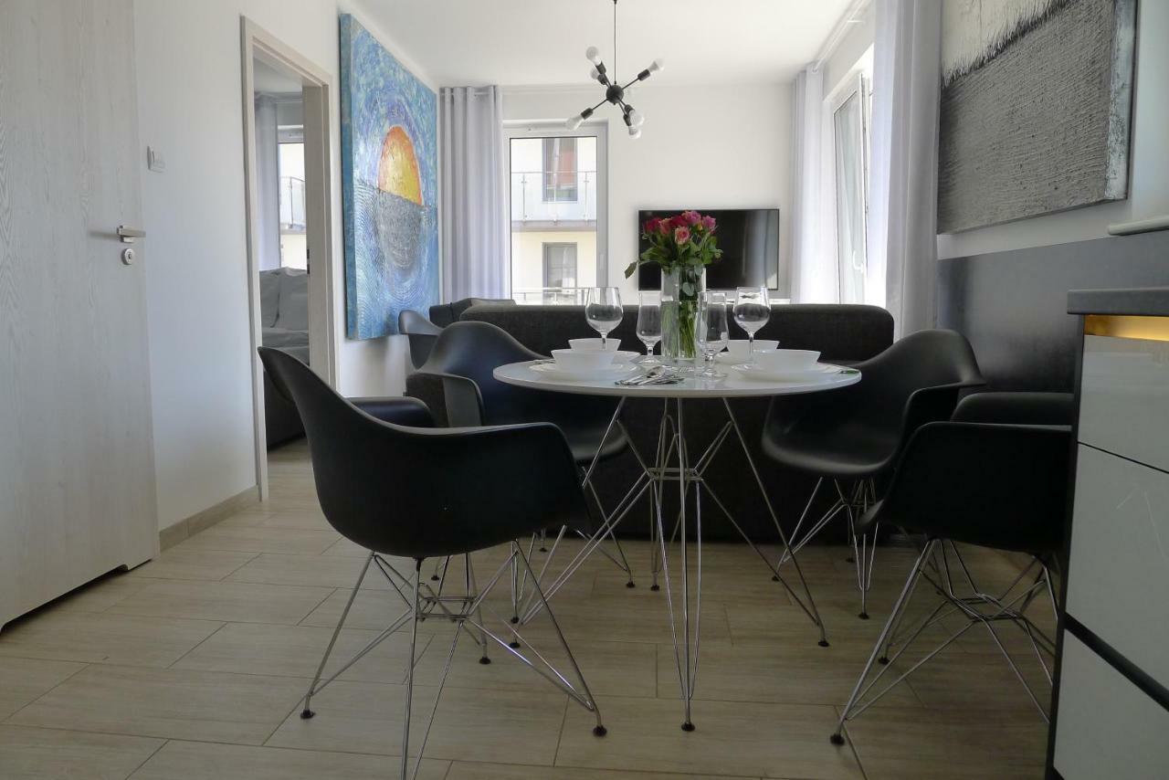Impresja 42 Apartament Z Garazem Kolobřeh Exteriér fotografie